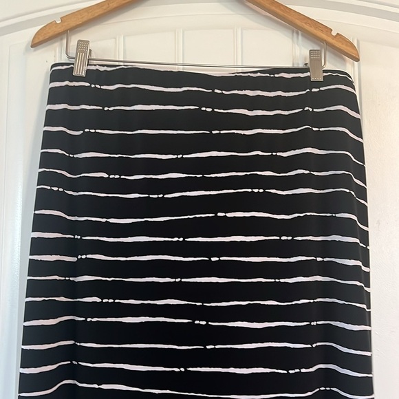 Chico’s Stretchy Striped Maxi Skirt US 2 or Large - Picture 2 of 4